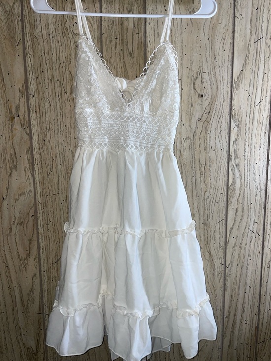None Dresses & Skirts - White Lace Bodice Tiered Sundress